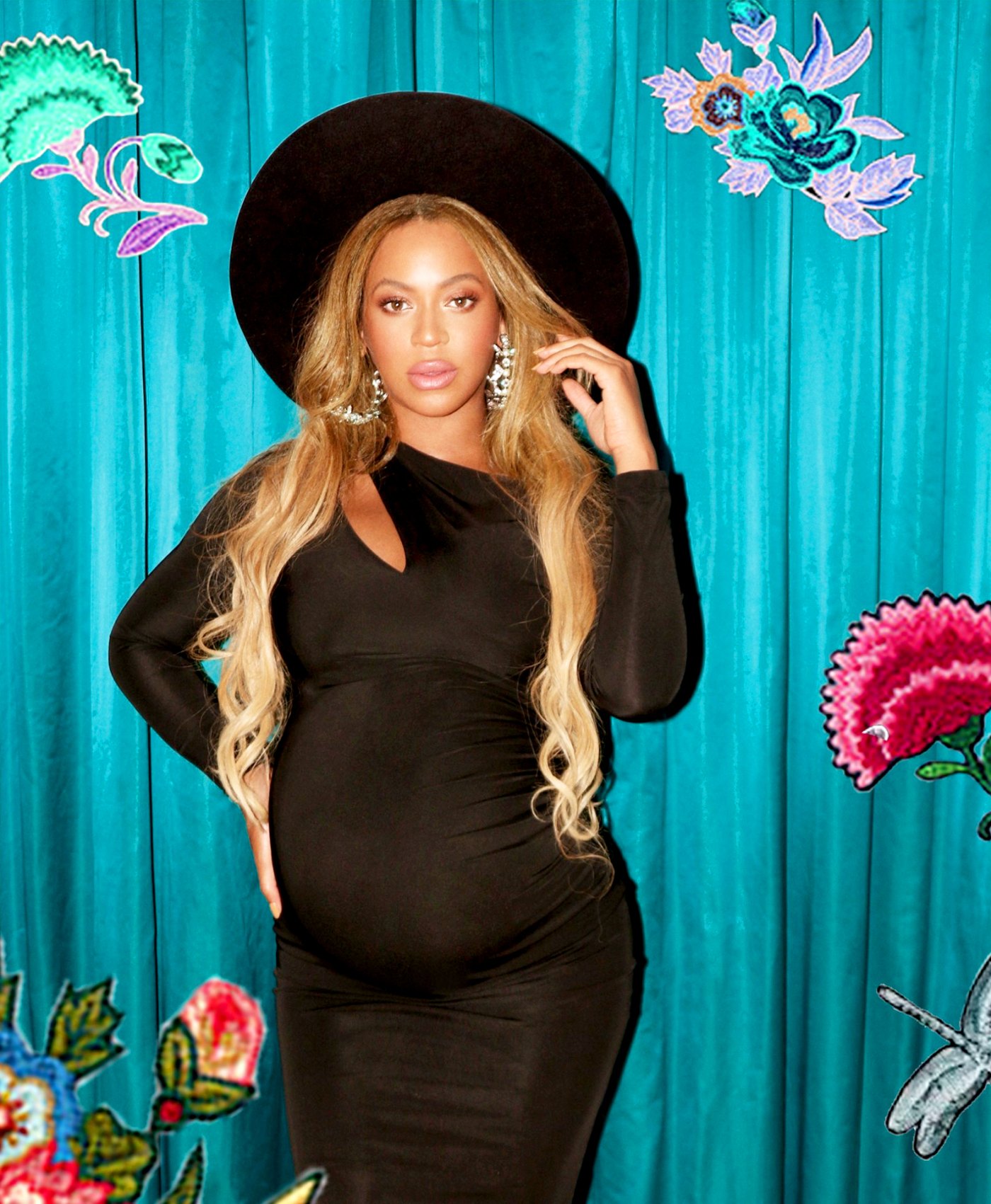Beyonces Twin Pregnancy Style Is Always On Point New Photos Us Weekly 