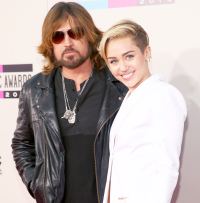 Billy Ray Cyrus Wants to Officiate Miley Cyrus and Liam Hemsworth’s ...