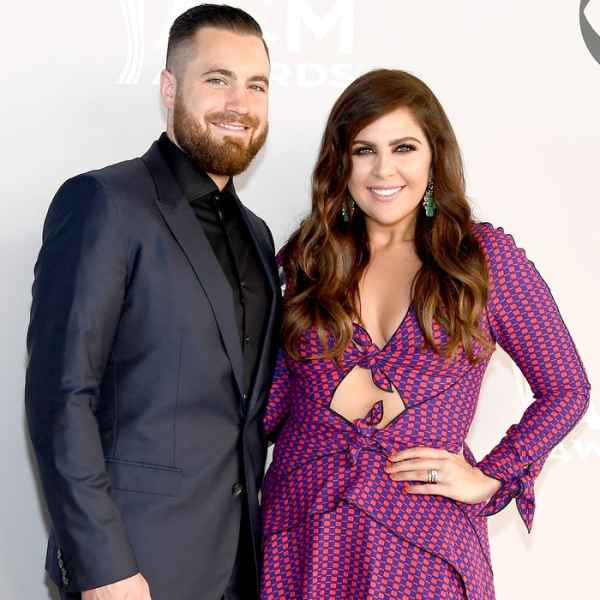 Lady Antebellums Hillary Scott Is Pregnant With Twin Girls Us Weekly 