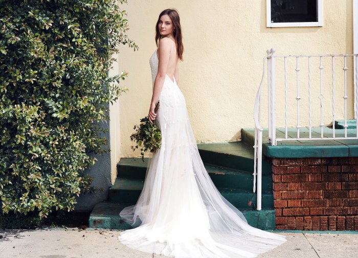 Oscar Nominee Emma Stone S Style Inspired This Bridal Gown