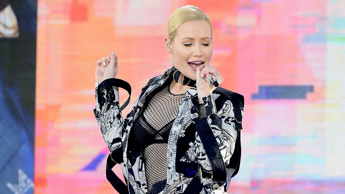 Iggy Azalea flashes her bum in see-through leggings - after denying she's  had implants to make it bigger