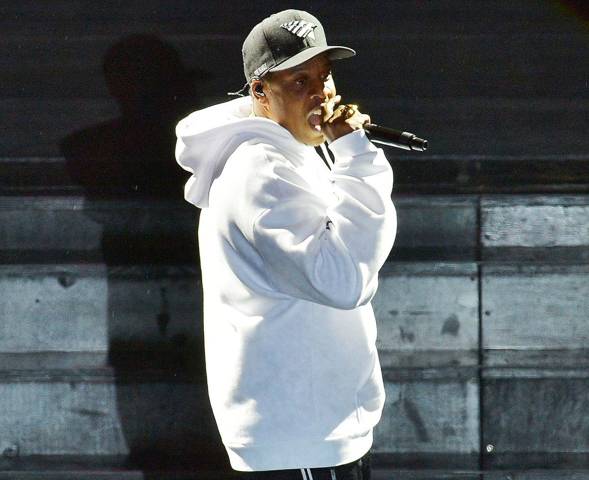 Jay-Z Dedicates Performance to Chester Bennington