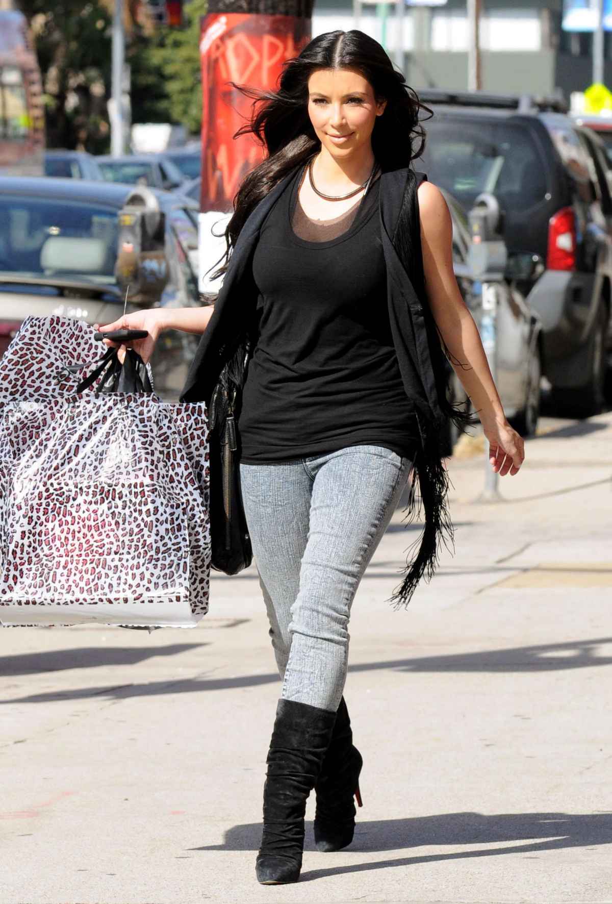 Kim Kardashian Working Out December 20, 2012 – Star Style