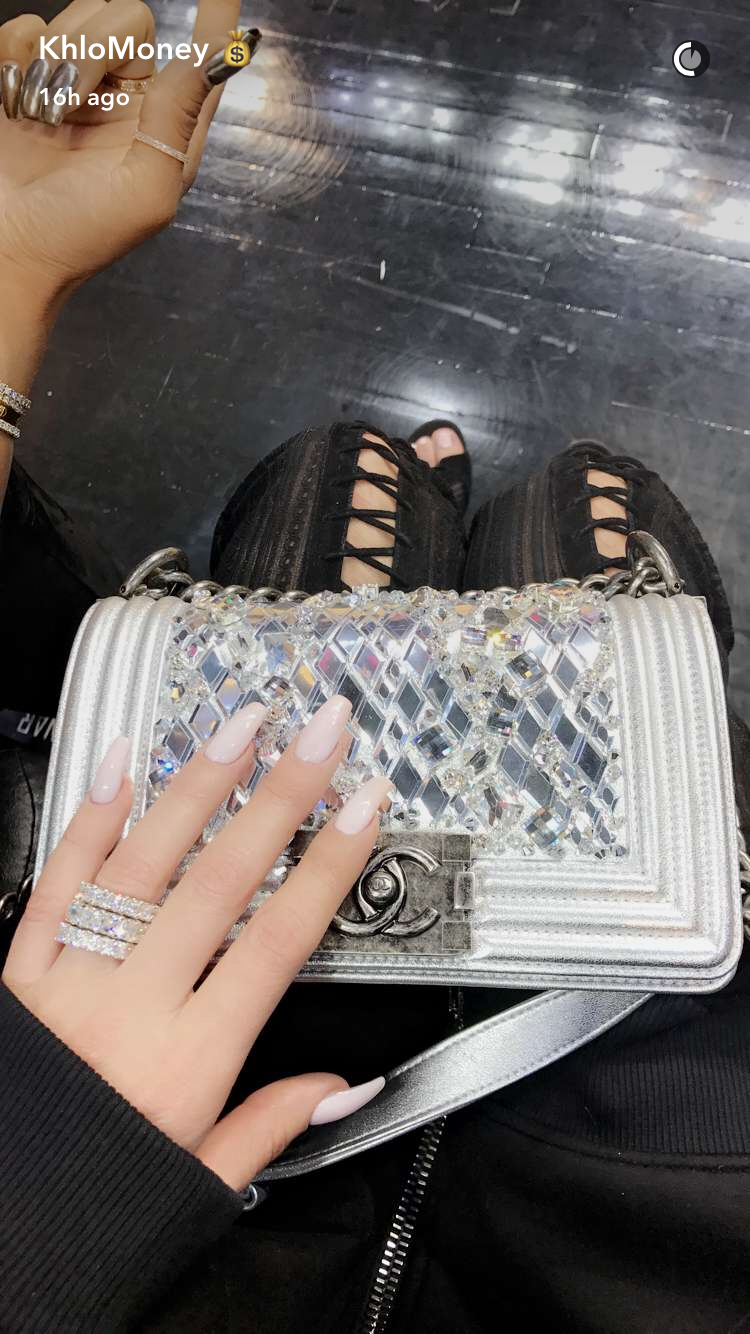 kardashian khloe rings diamond tristan thompson wears date snapchat khloé