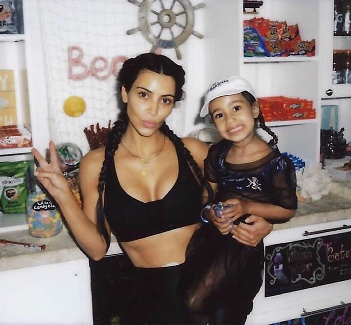 Rezultate imazhesh pÃ«r kim kardashian and children