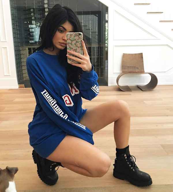 Kylie Jenner Reveals Her Top Selfie Taking Tips