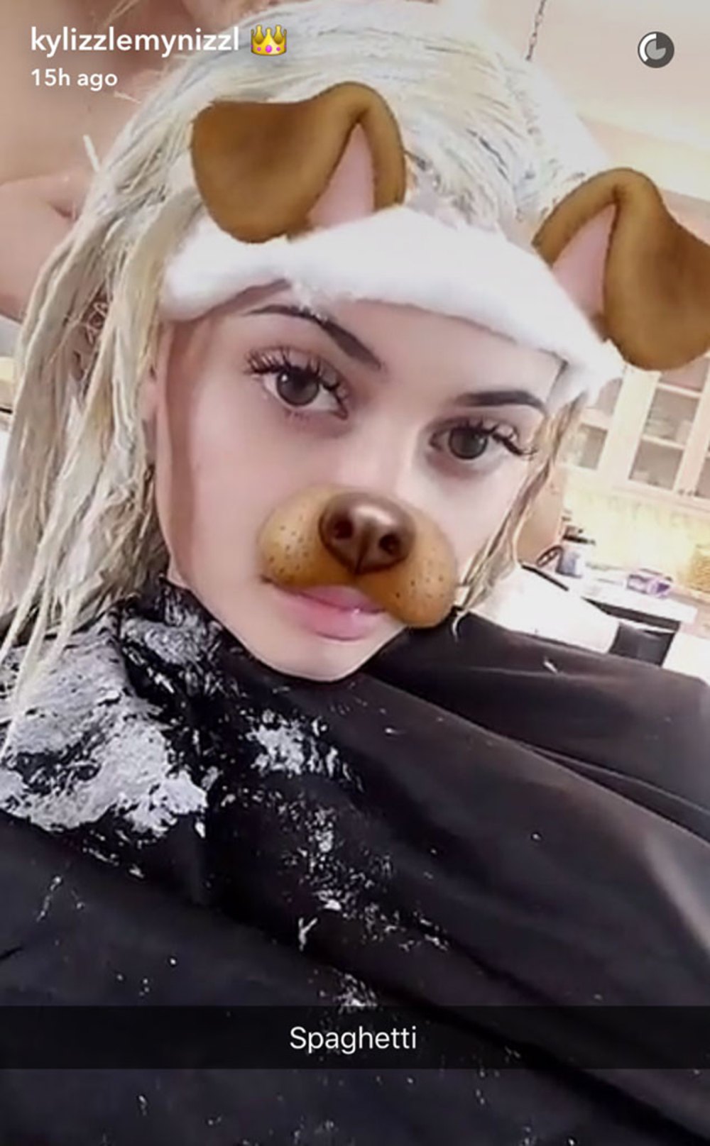 Kylie Jenner Shows Off Platinum Blonde Hair 4133