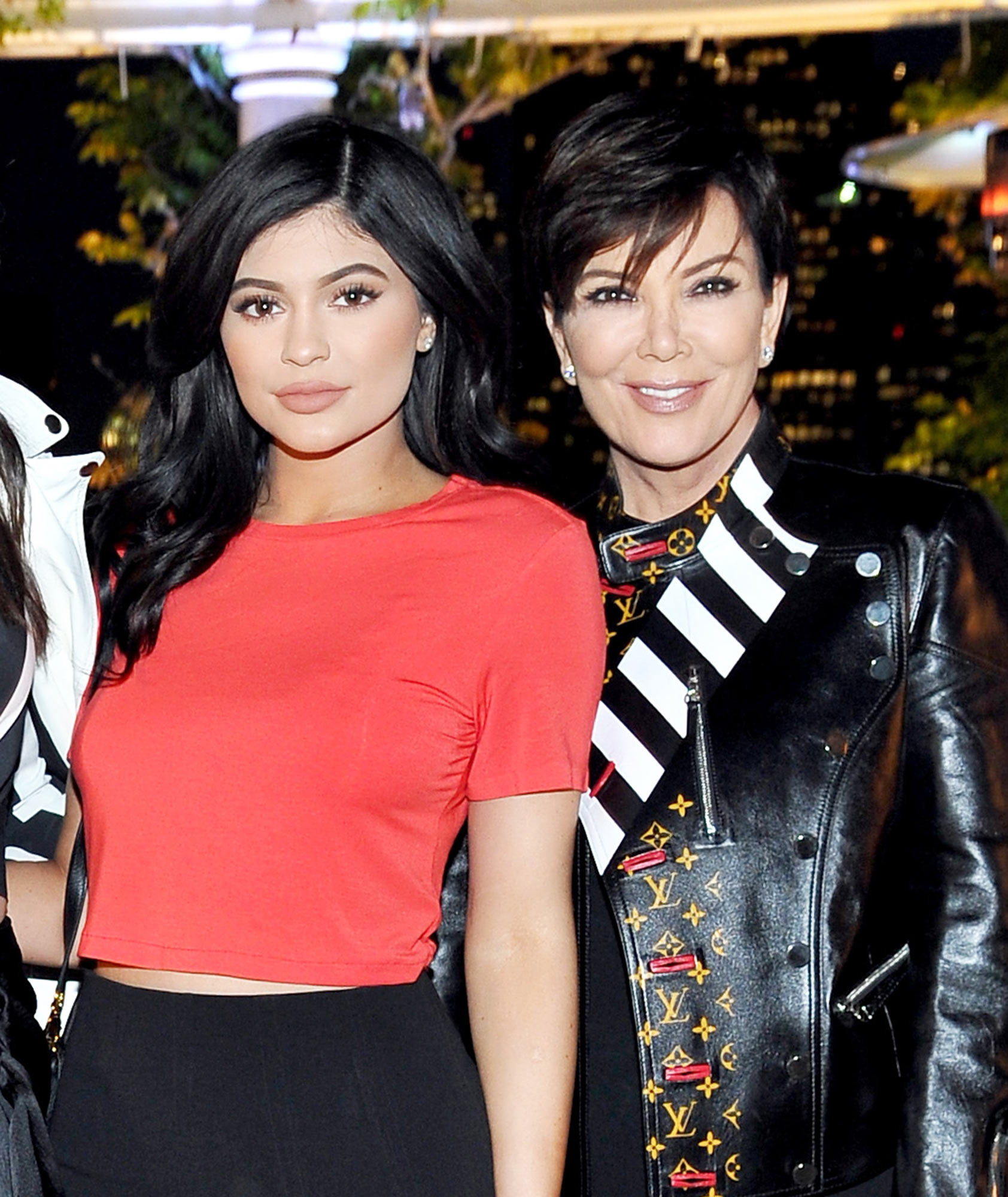 Kylie Jenner Shares Video Of Kris Jenner Dancing 0524