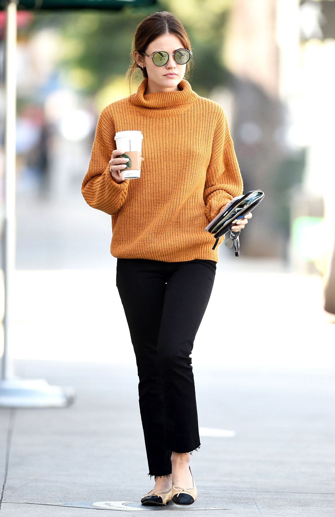 Taylor S. and More Celebs Wear Pumpkin Spice–Colored Clothes