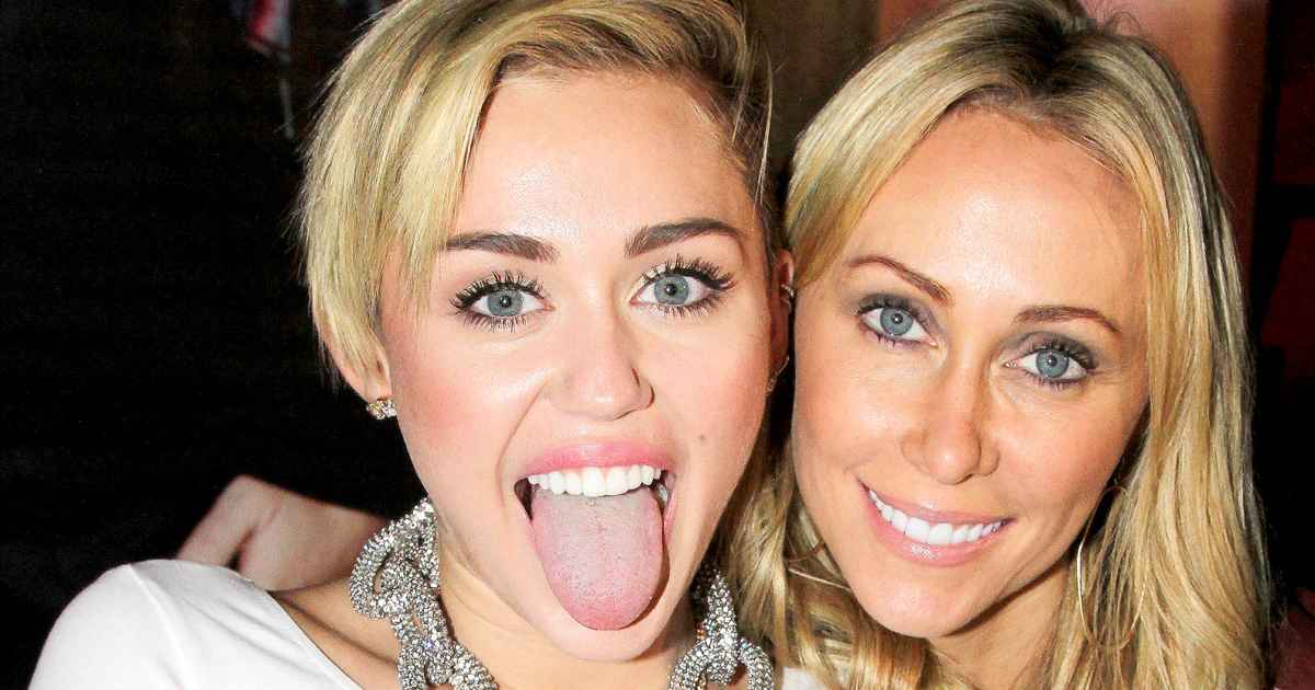 Miley Cyrus Mom Laughs Off Wedding Rumors Not In That Dress Us Weekly 8407