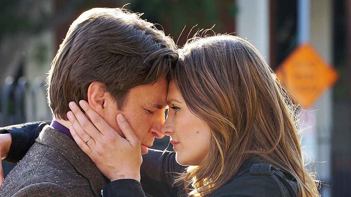 Castle' alert: Beckett, Castle share first kiss - The San Diego  Union-Tribune