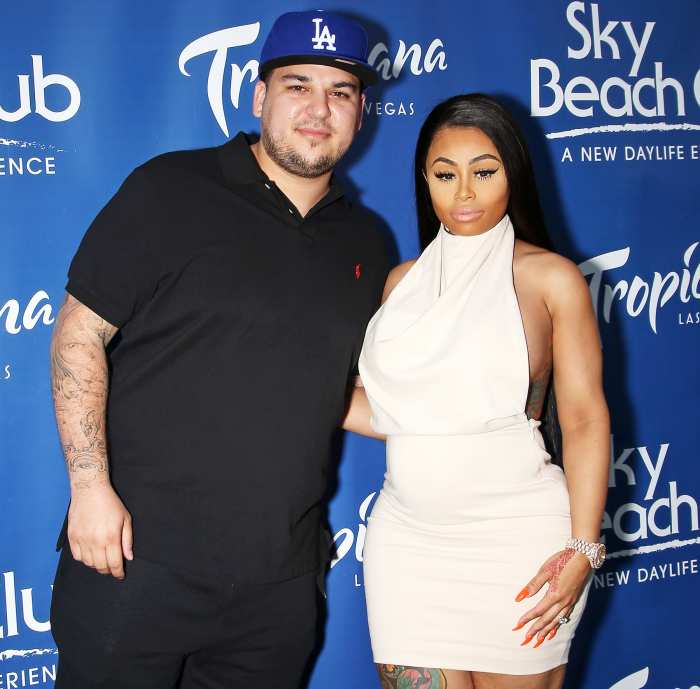700px x 689px - Rob Kardashian Claims T.I. Paid Blac Chyna for Threesome With Him and Tiny