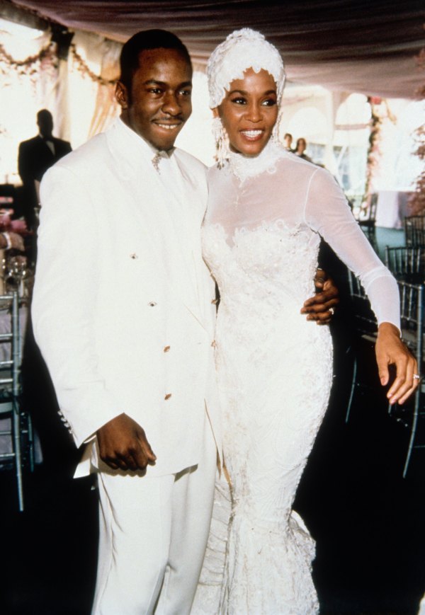 Whitney Houston's Wedding Dress, Personal Items to Be Auctioned